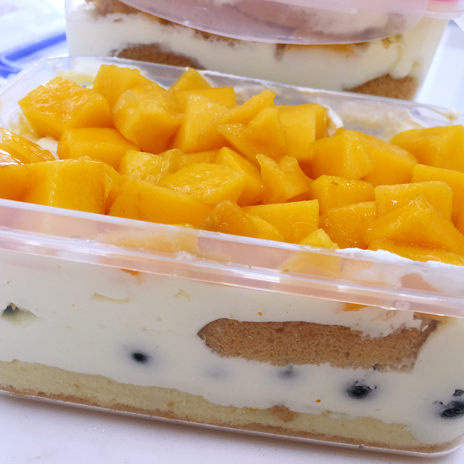 兔子myka做的盒子蛋糕