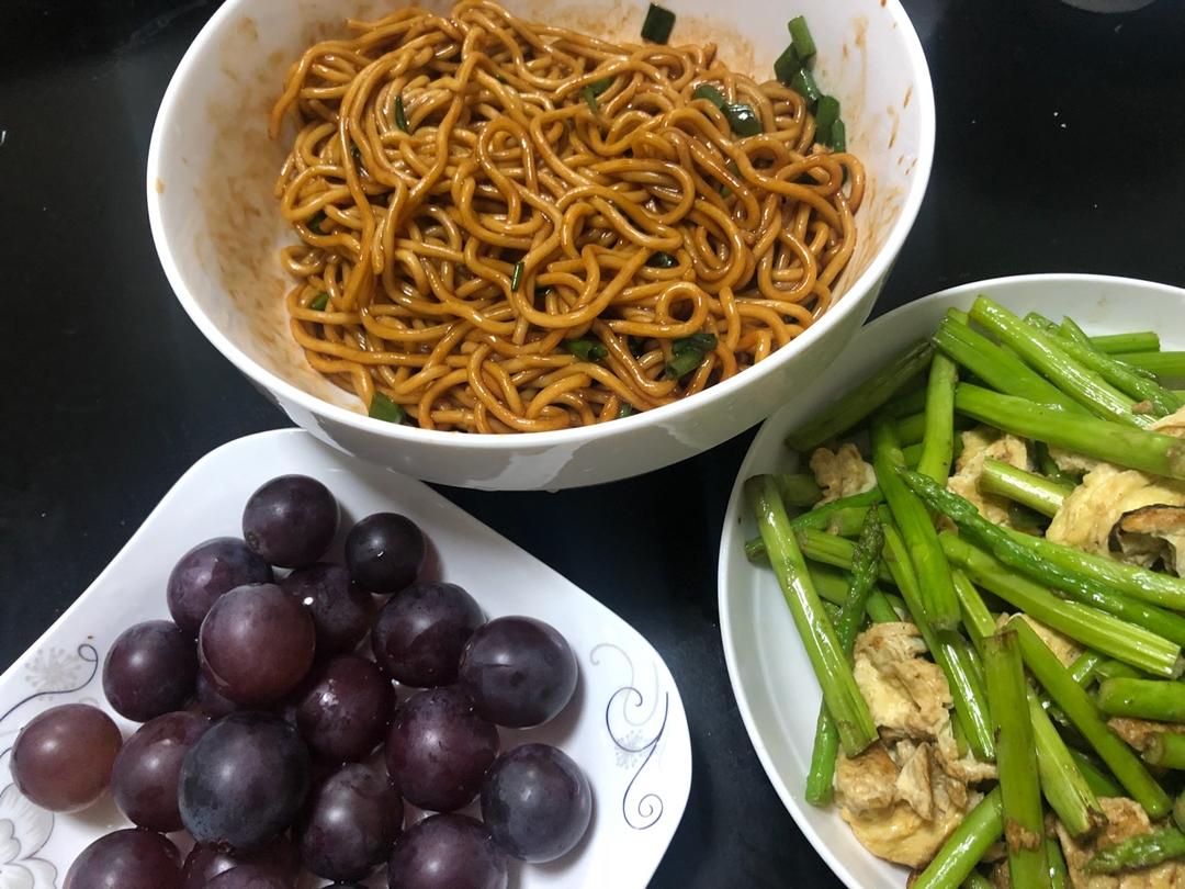 葱油拌面Spring Onion Noodles