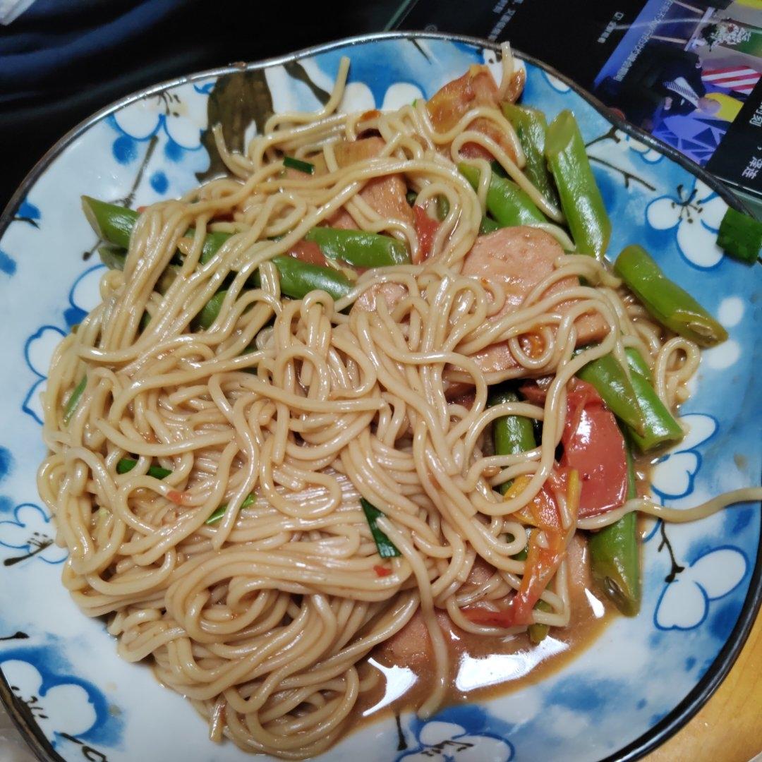 史上最浓郁西红柿豆角焖面‼️好吃到舔碗底儿