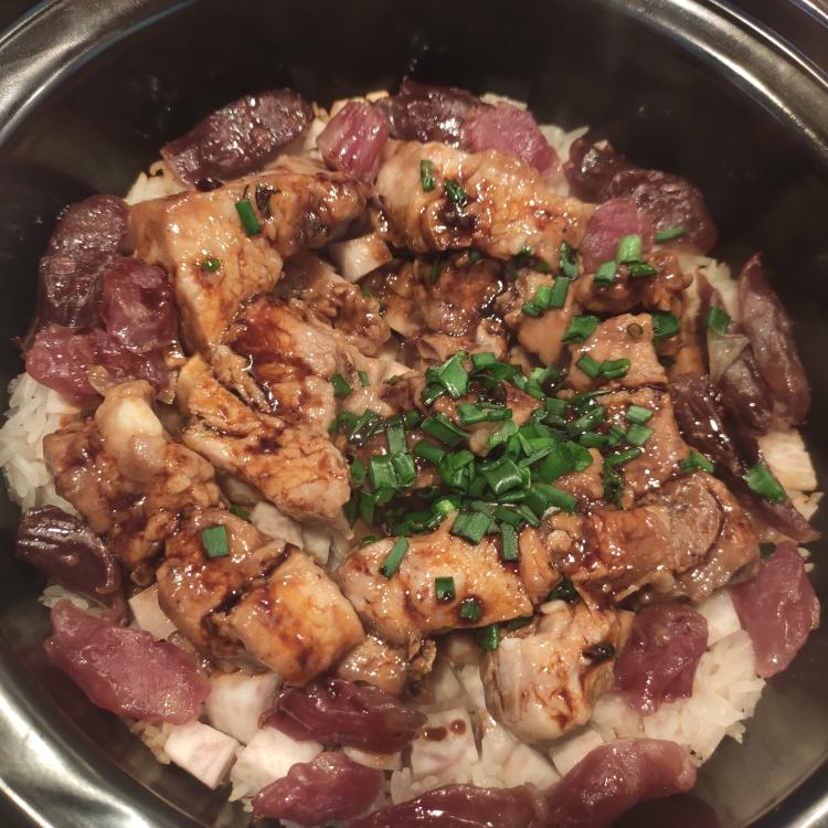 寒冬暖笠笠簡單的煲仔飯的做法