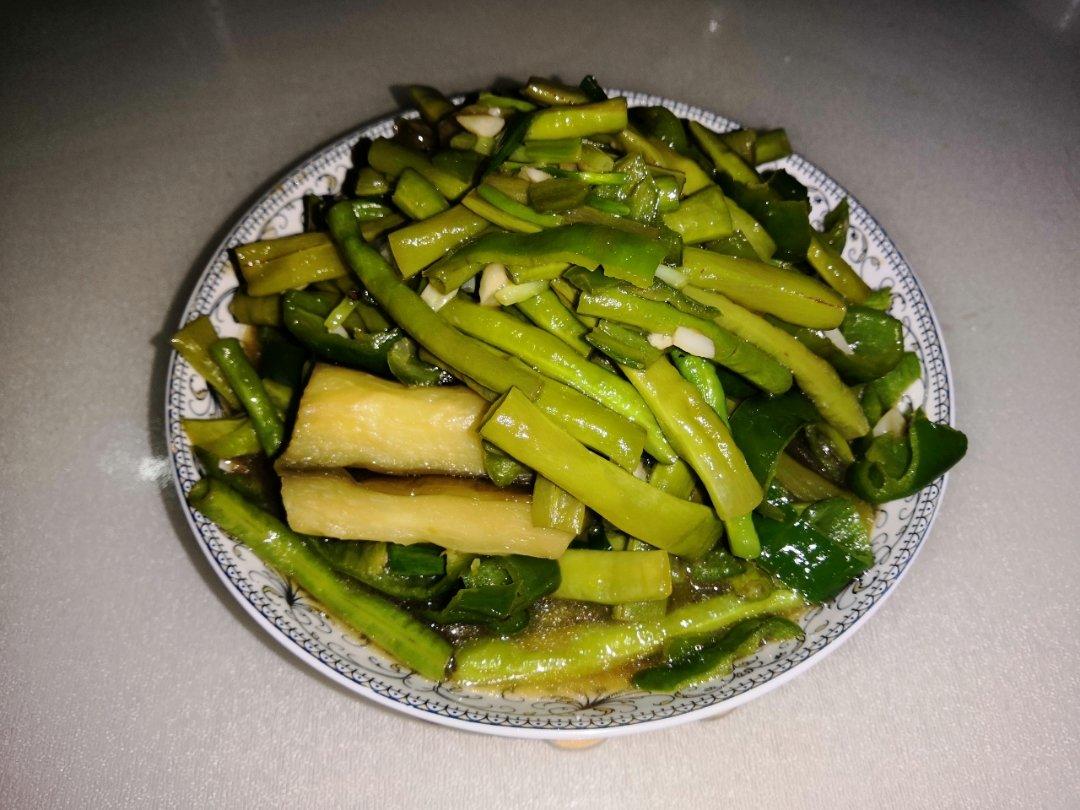 下饭好搭档—茄子炒豆角