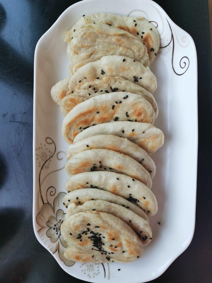 超级酥脆的「椒盐饼」电饼铛版  大学食堂同款掉渣酥饼！简单易学！