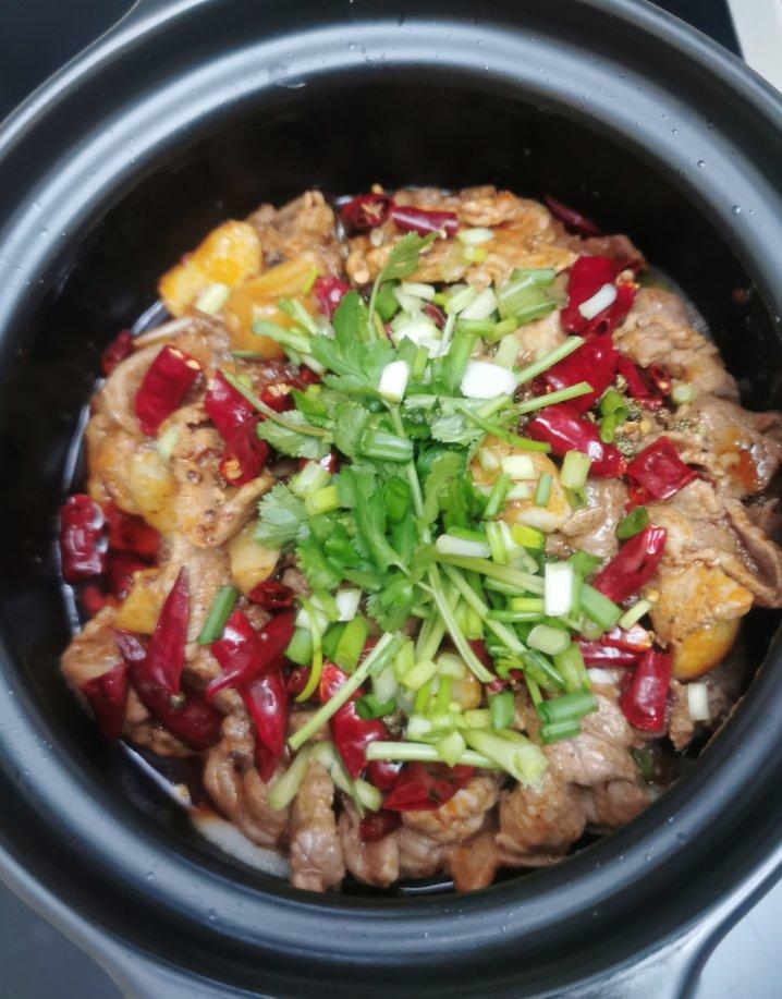 水煮肉片：辣椒的盛宴