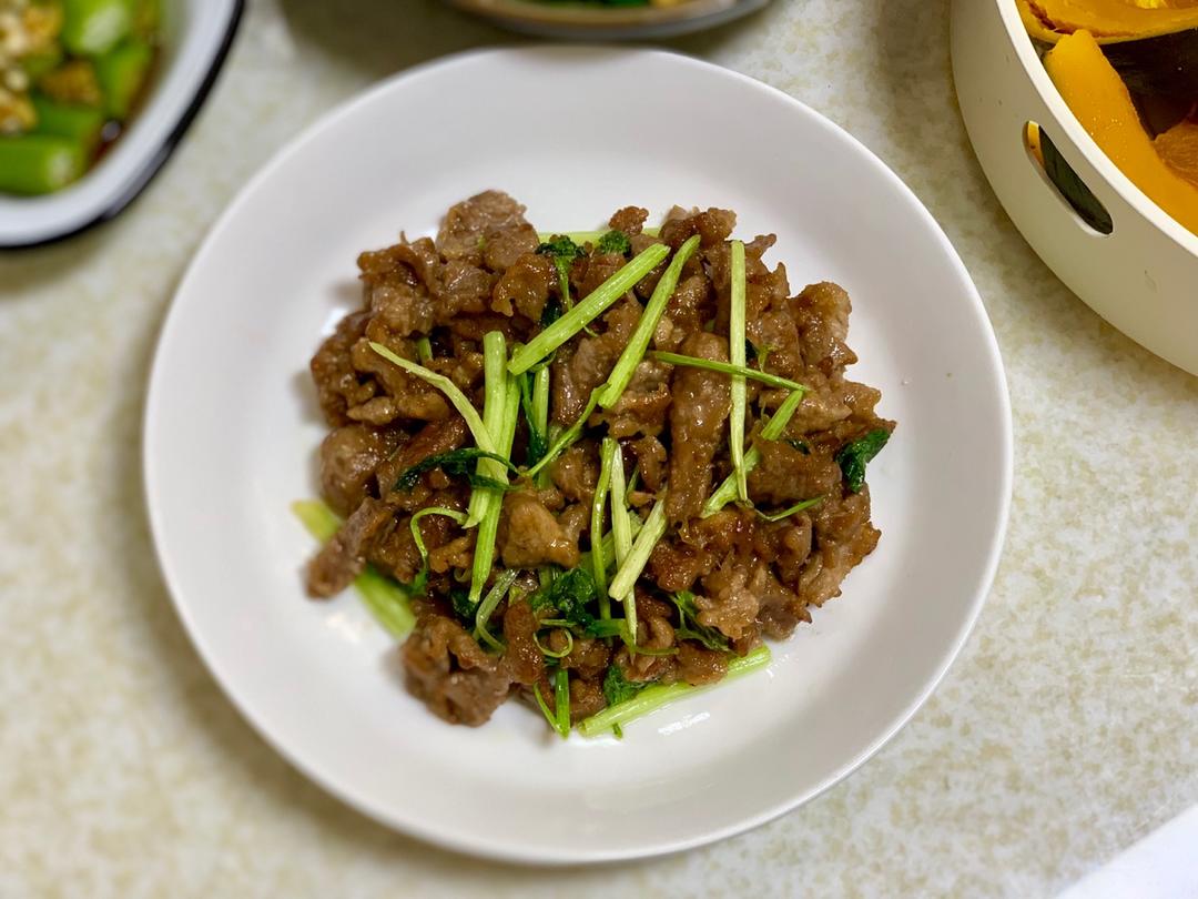 香辣芹菜牛肉