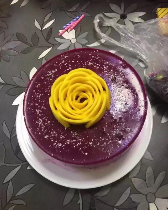 红心火龙果慕斯蛋糕（6寸）