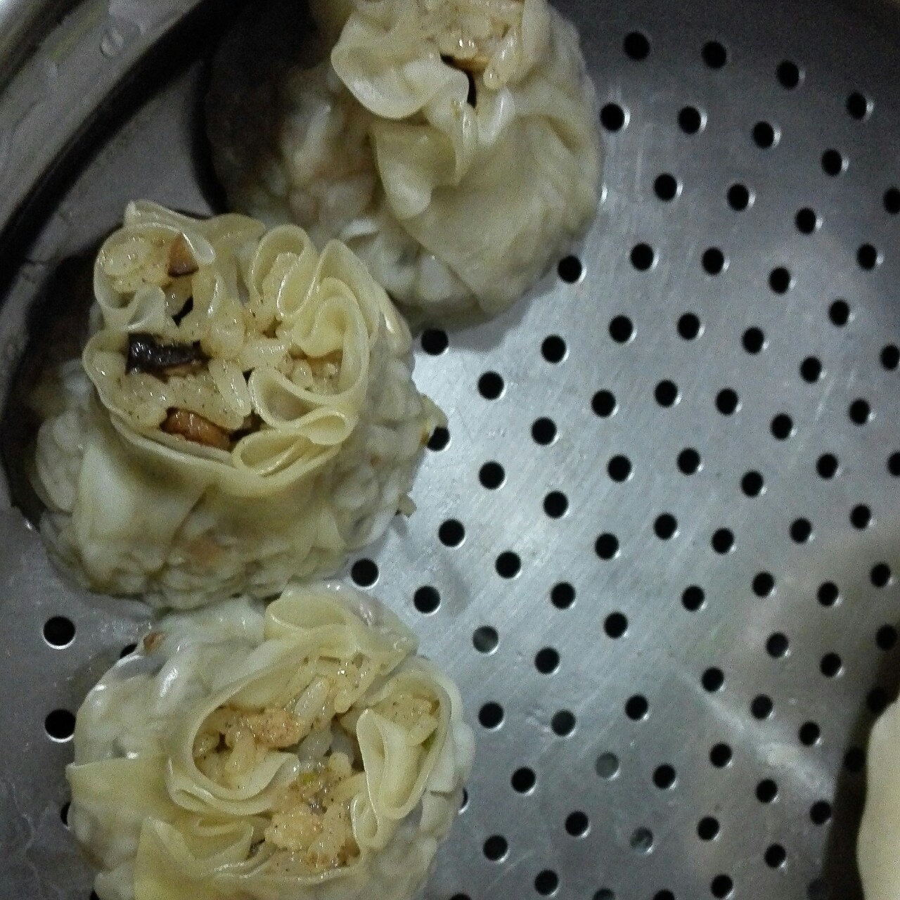 馄饨皮糯米烧麦