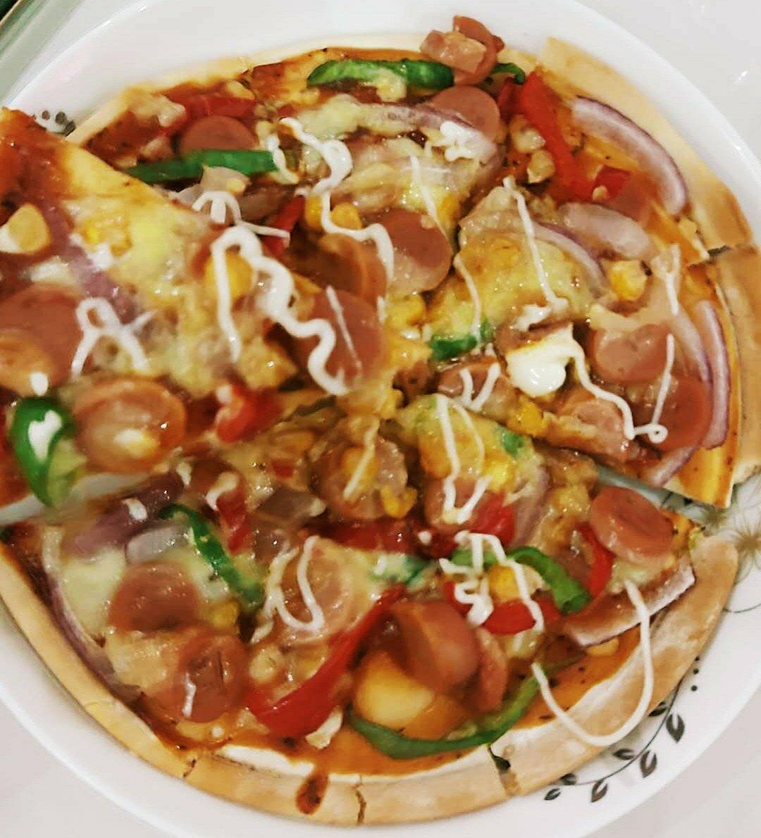 8寸纯手工什锦披萨