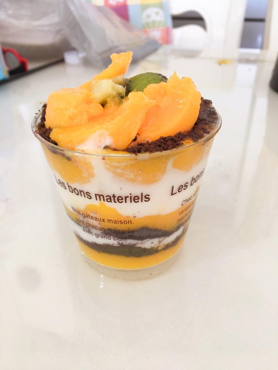 星落q做的芒果酸奶木糠杯