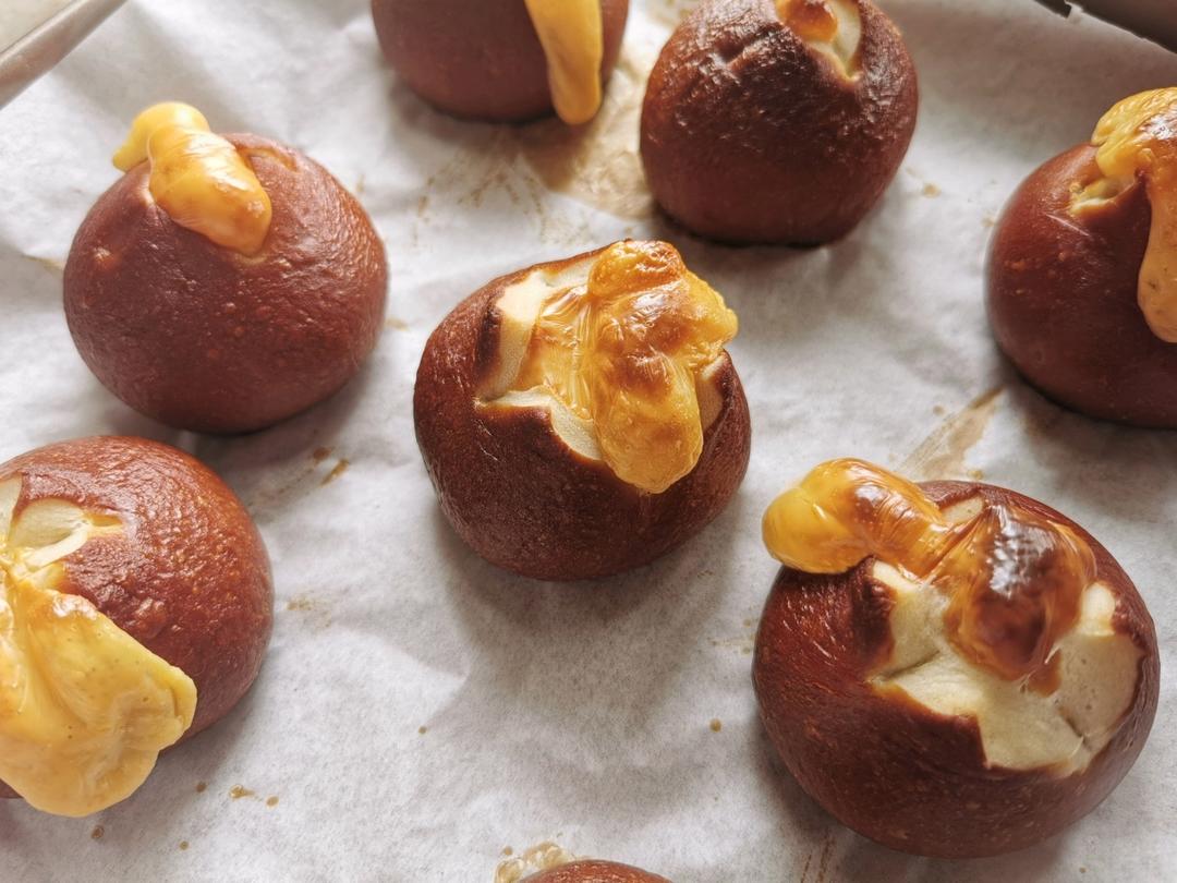 芝士咖喱火腿土豆碱水球