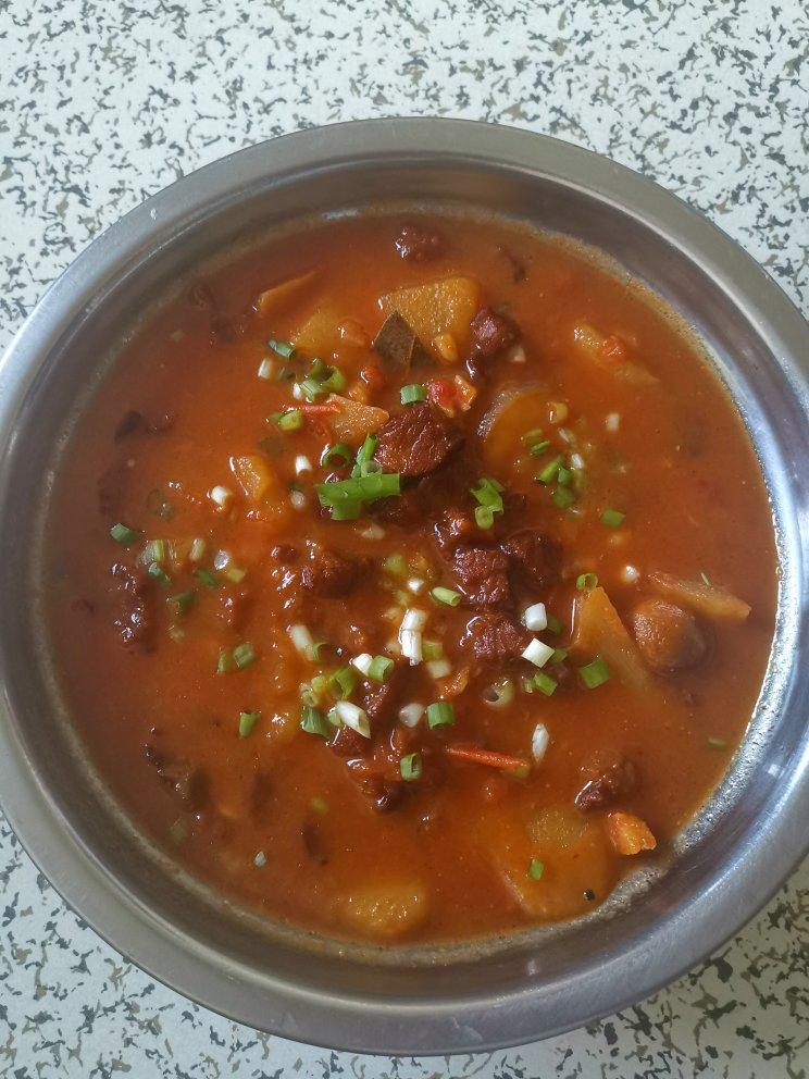 番茄土豆炖牛腩