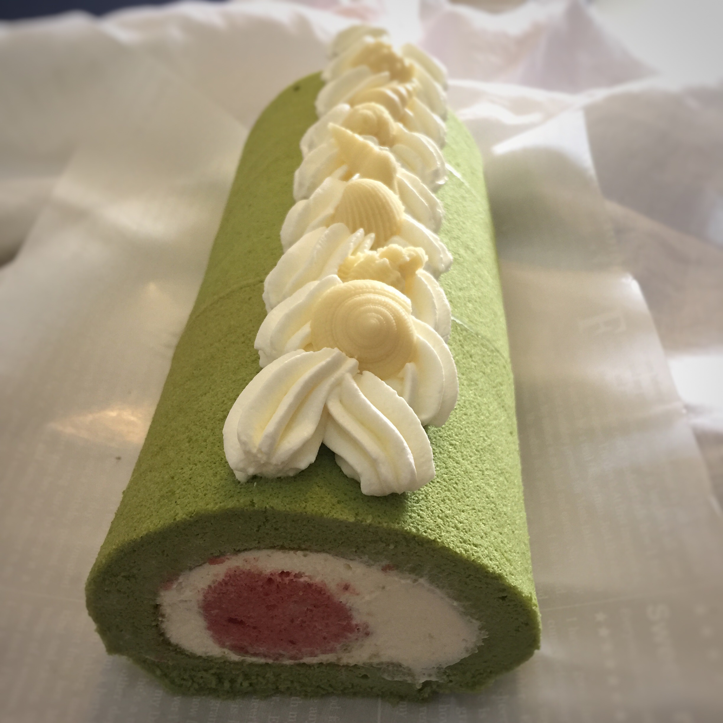 草莓奶油卷/O卷/小山卷