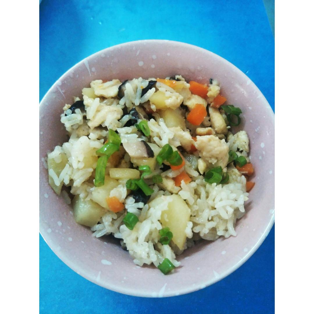 香菇鸡肉焖饭
