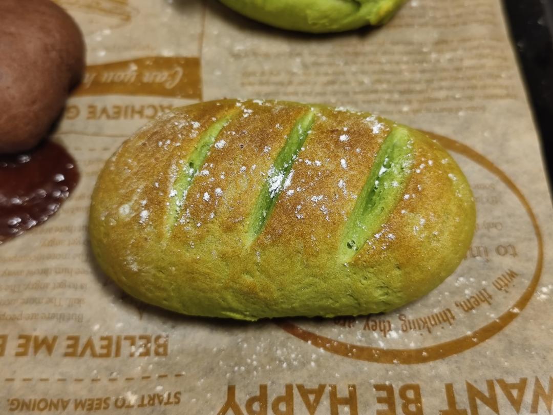 抹茶豆沙奶酪软欧包