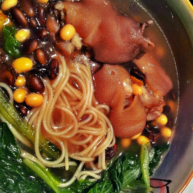 小v表妹做的猪脚面