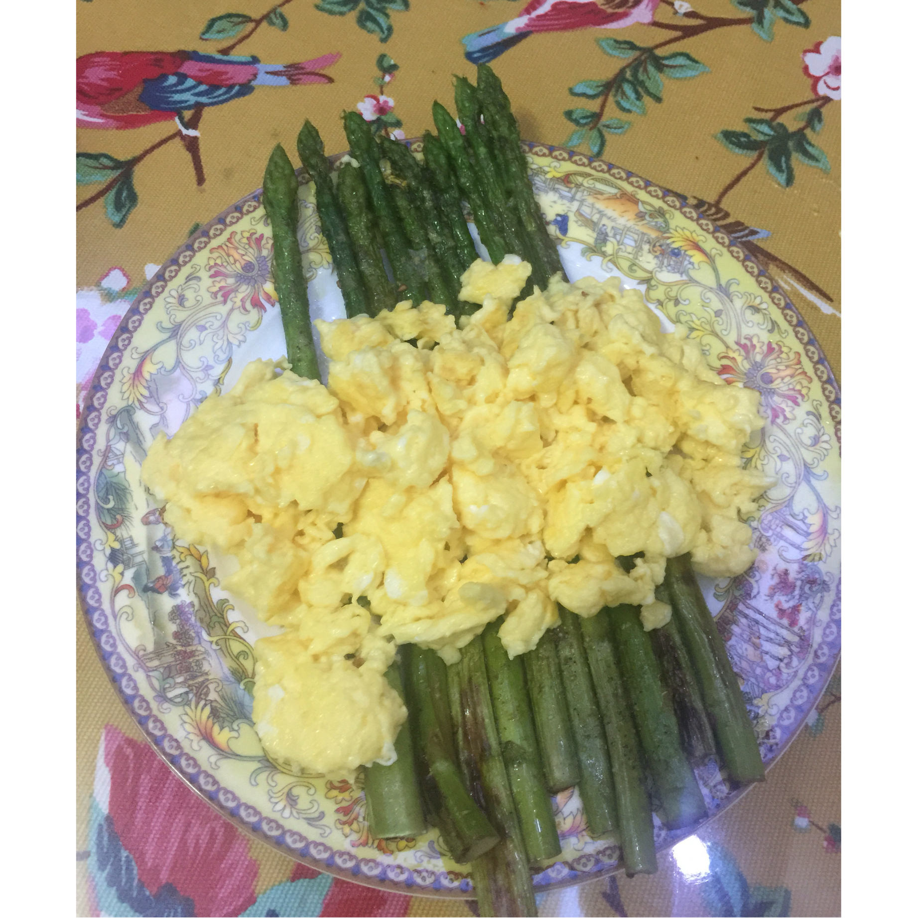 香煎芦笋配法式炒蛋