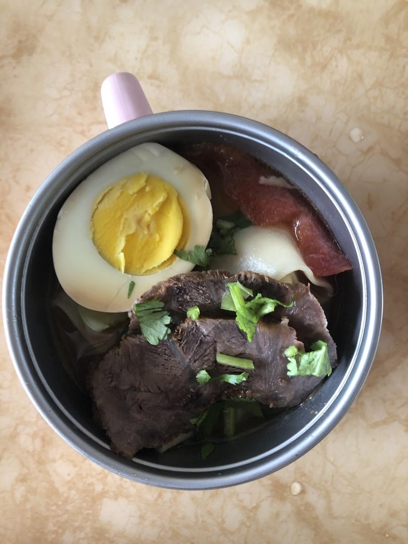简单几步就能做出正宗酱牛肉（附卤蛋的做法）