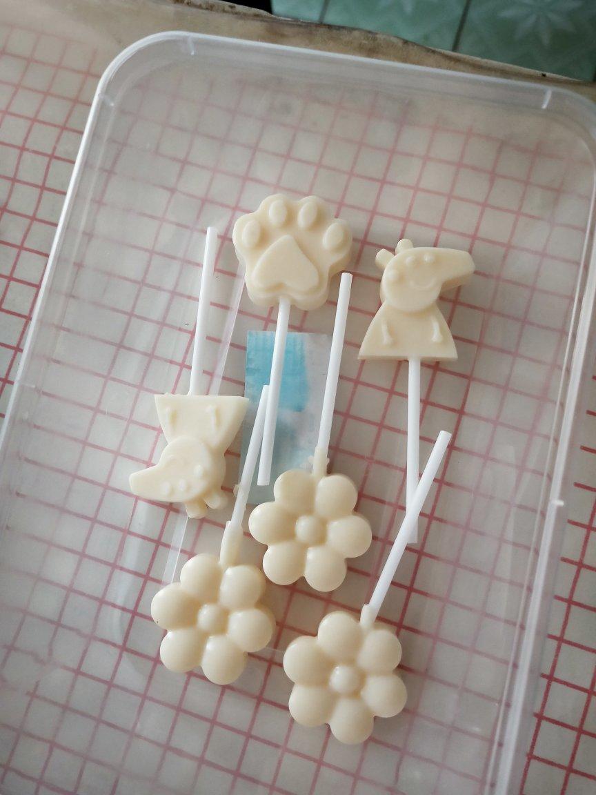 奶酪棒（秒杀市面上的妙可蓝多、女儿每天至少吃两支）