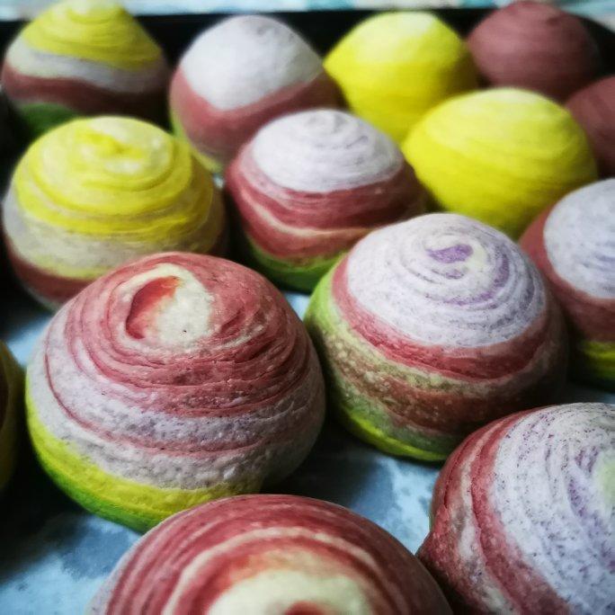 和彩虹一样美腻的彩色紫薯蛋黄酥~~附紫薯馅的做法