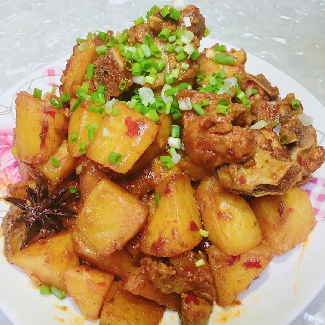零七一四做的川味土豆烧排骨