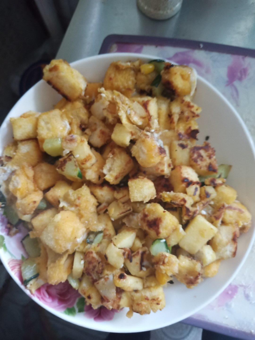 懒人豪华早餐之剩馒头蛋蔬饼