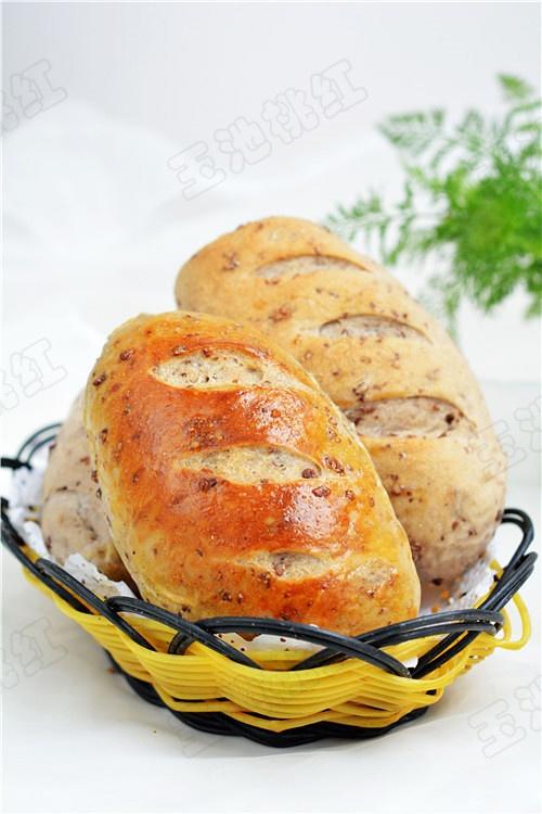 核桃面包——越嚼越香的健康面包的做法