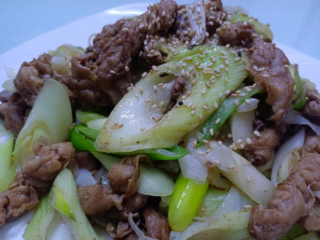 炒了20多年的葱爆羊肉