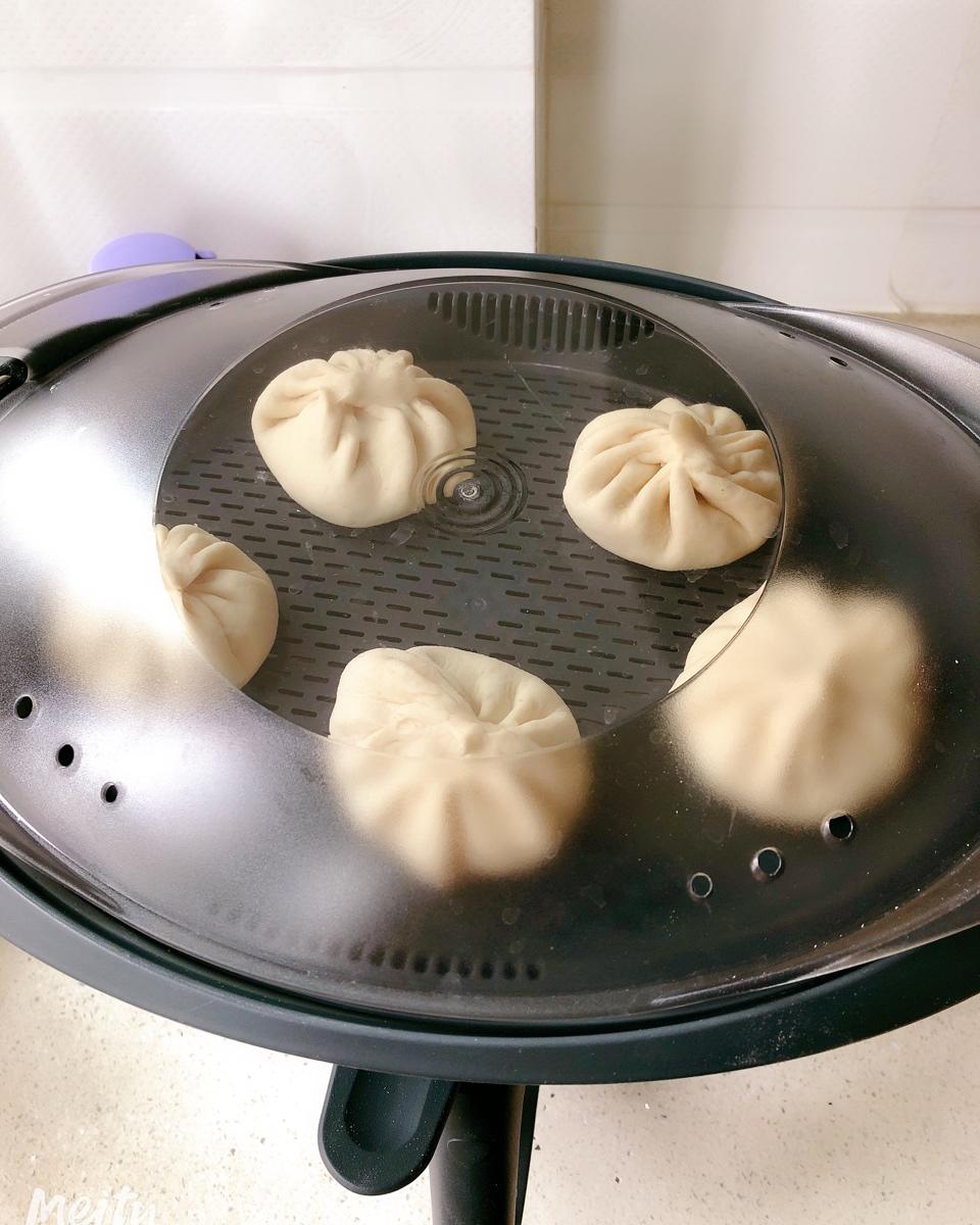 小美版香葱鲜肉包