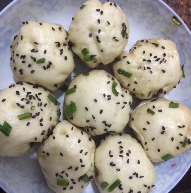 鲜虾猪肉生煎包（一定要看视频哟~）