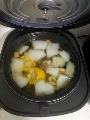 排骨冬瓜玉米汤（电饭煲）的做法 步骤5