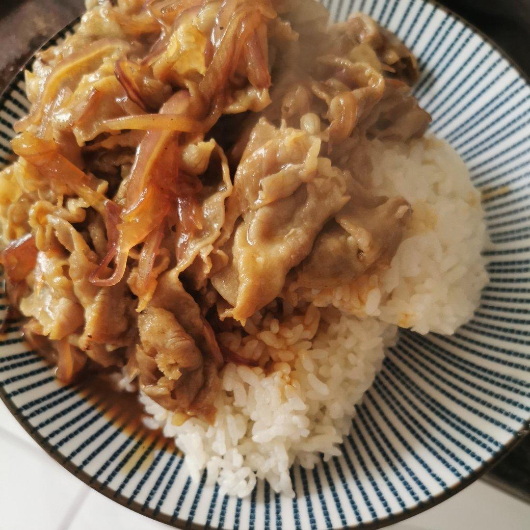 肥牛饭