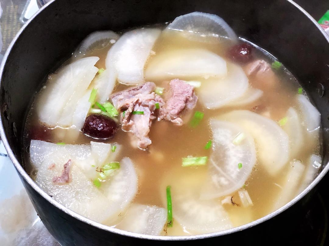 小排萝卜汤