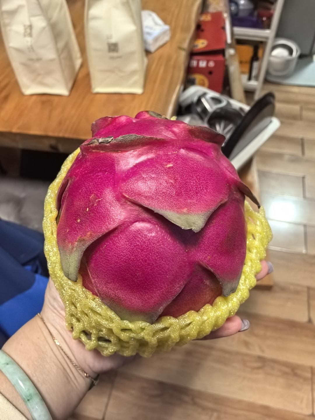 草莓奶酪夹心软欧