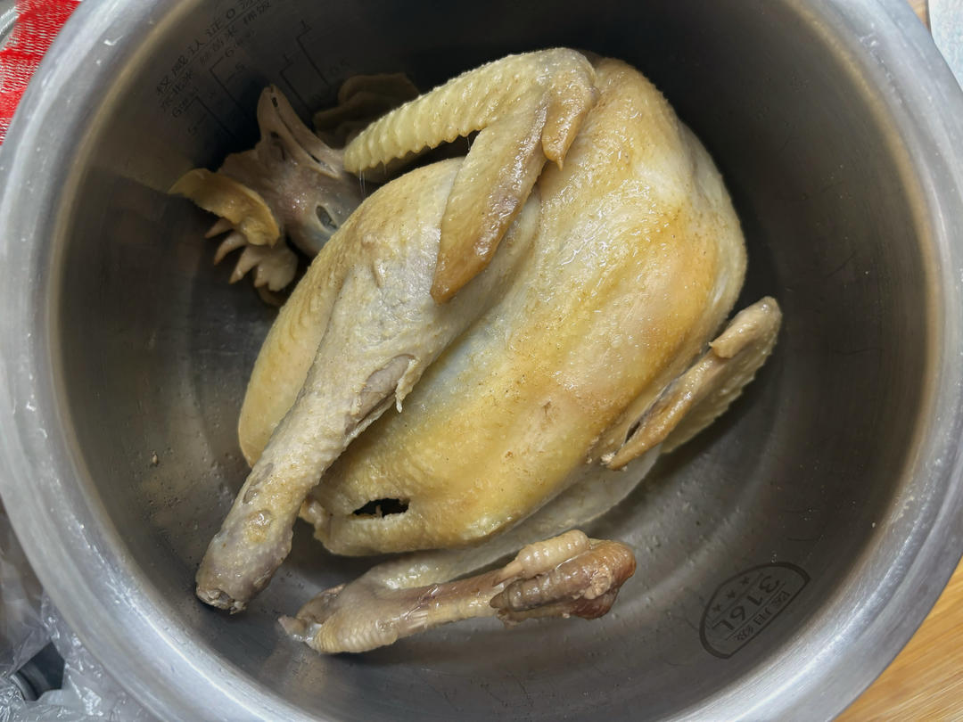 电饭锅盐焗鸡