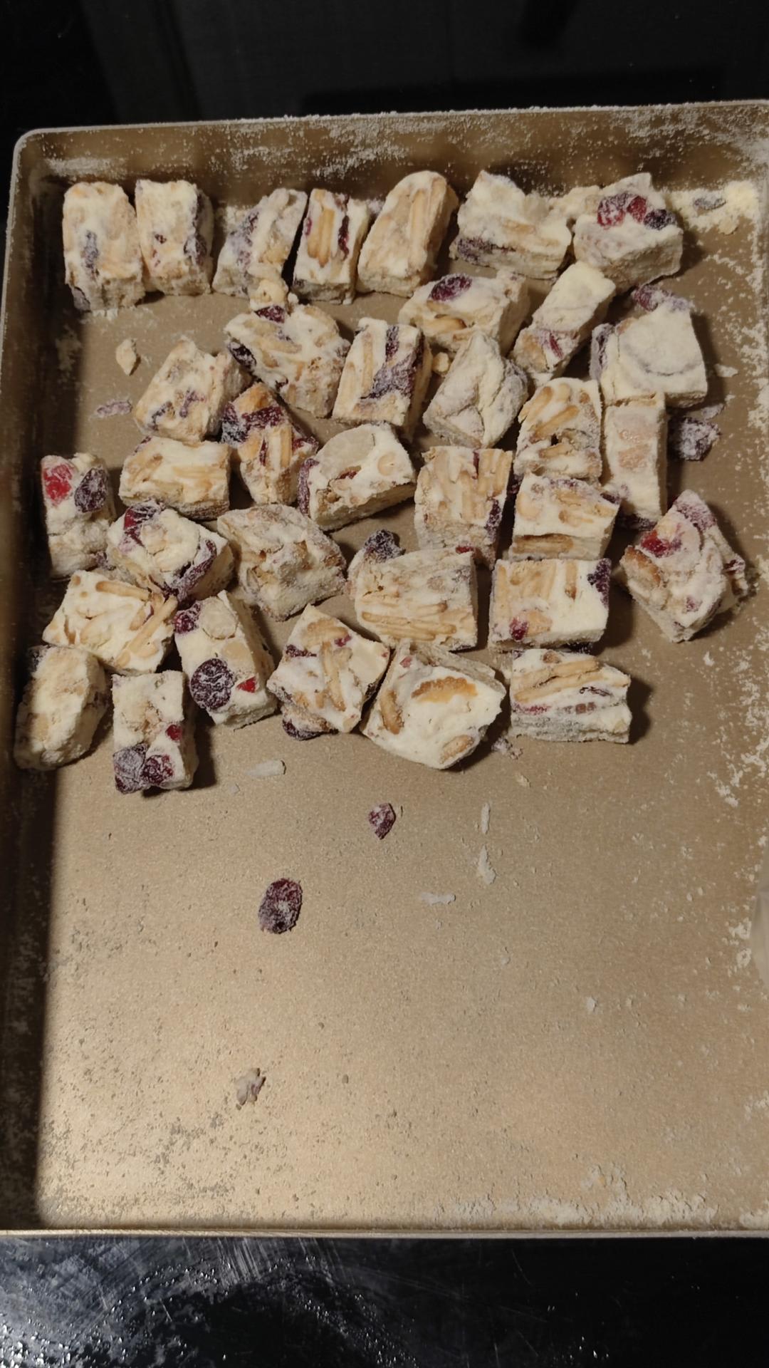 雪花酥（雪花饼，牛轧奶芙，奶酥）