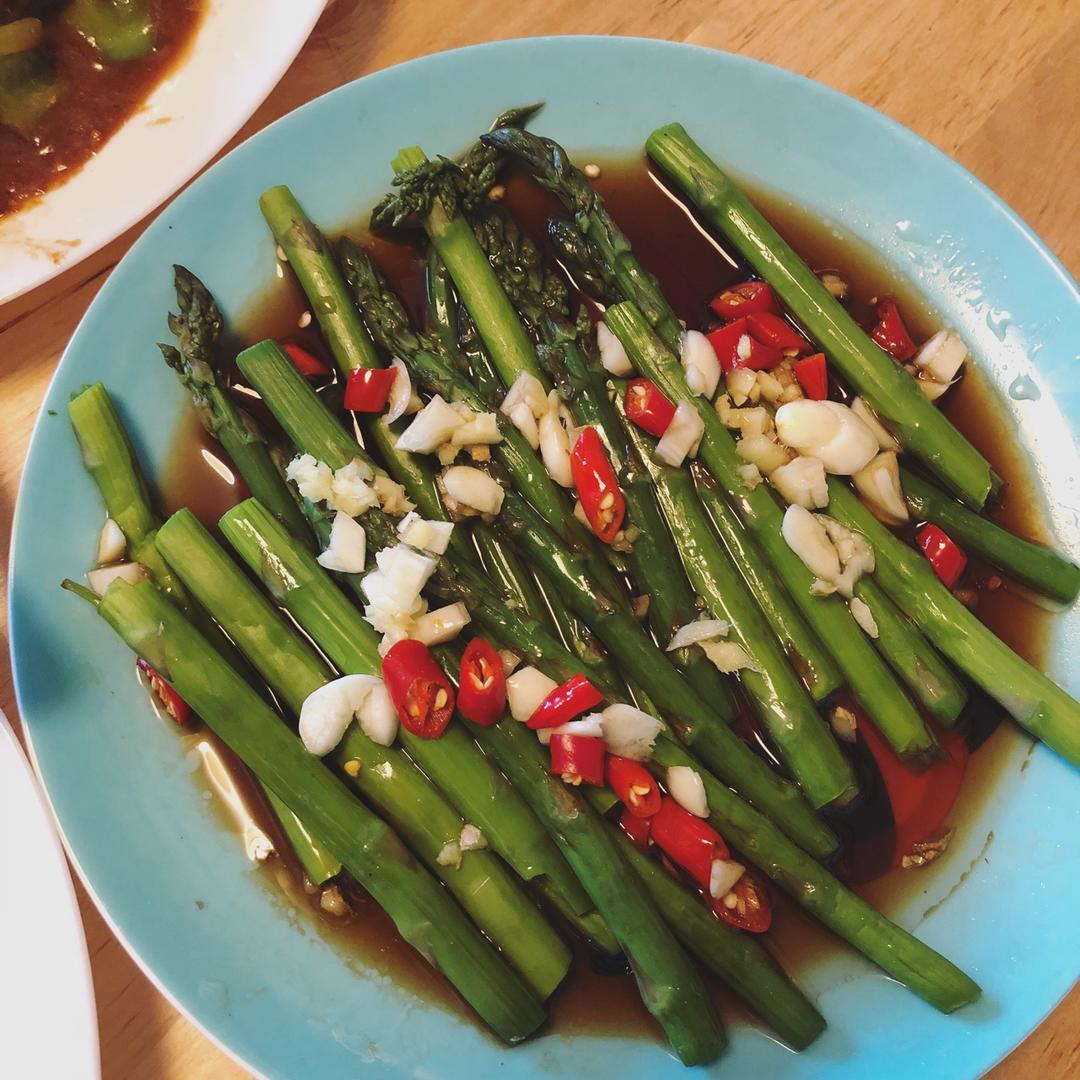 鲜味油淋芦笋