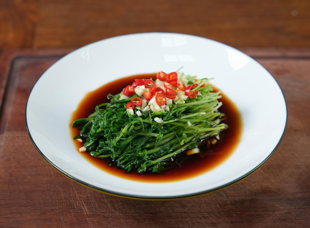 捞汁豆苗的做法