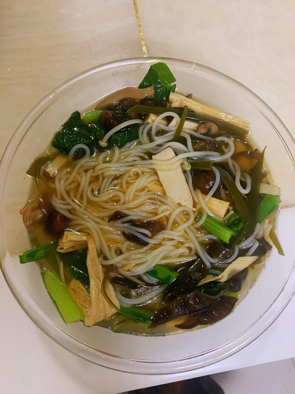 菌汤米线