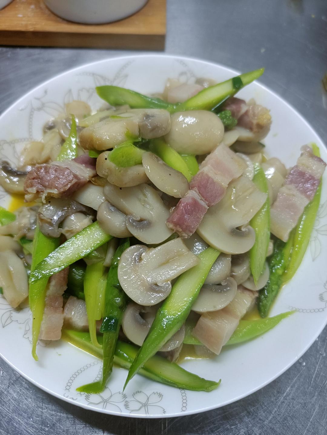 教你做最好吃的芦笋炒蘑菇 新手速get！