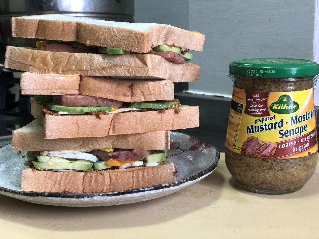 如何做超厚的沼三明治~详细tip！牛油果鸡蛋午餐肉三明治~