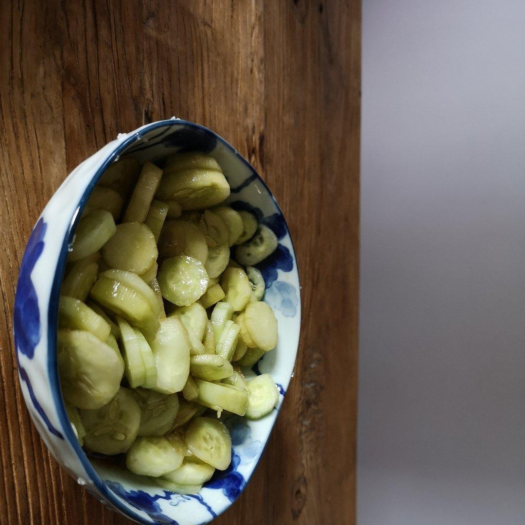 凉拌黄瓜