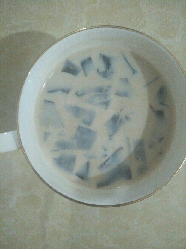 仙草奶茶