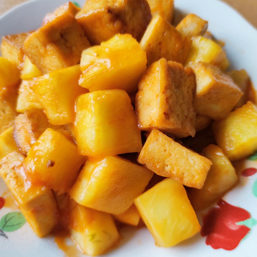 菠萝咕咾豆腐