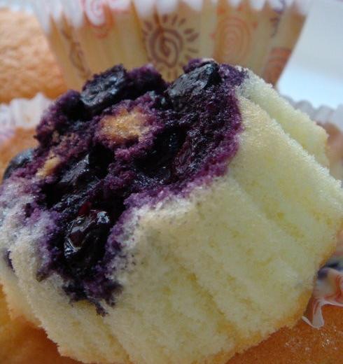 蓝莓海绵小蛋糕的做法