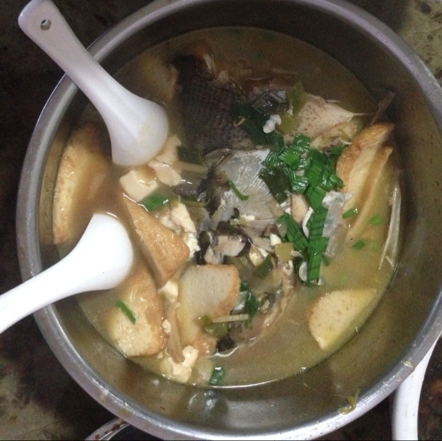 鱼头豆腐汤