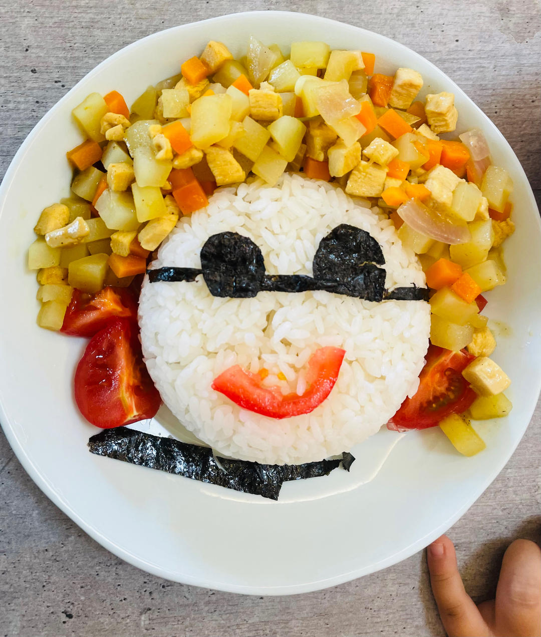 三丁烩肥牛饭，可爱儿童餐