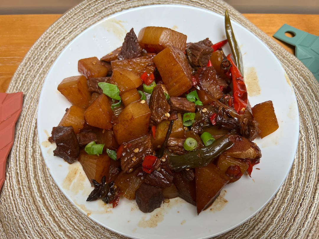 萝卜炖牛肉