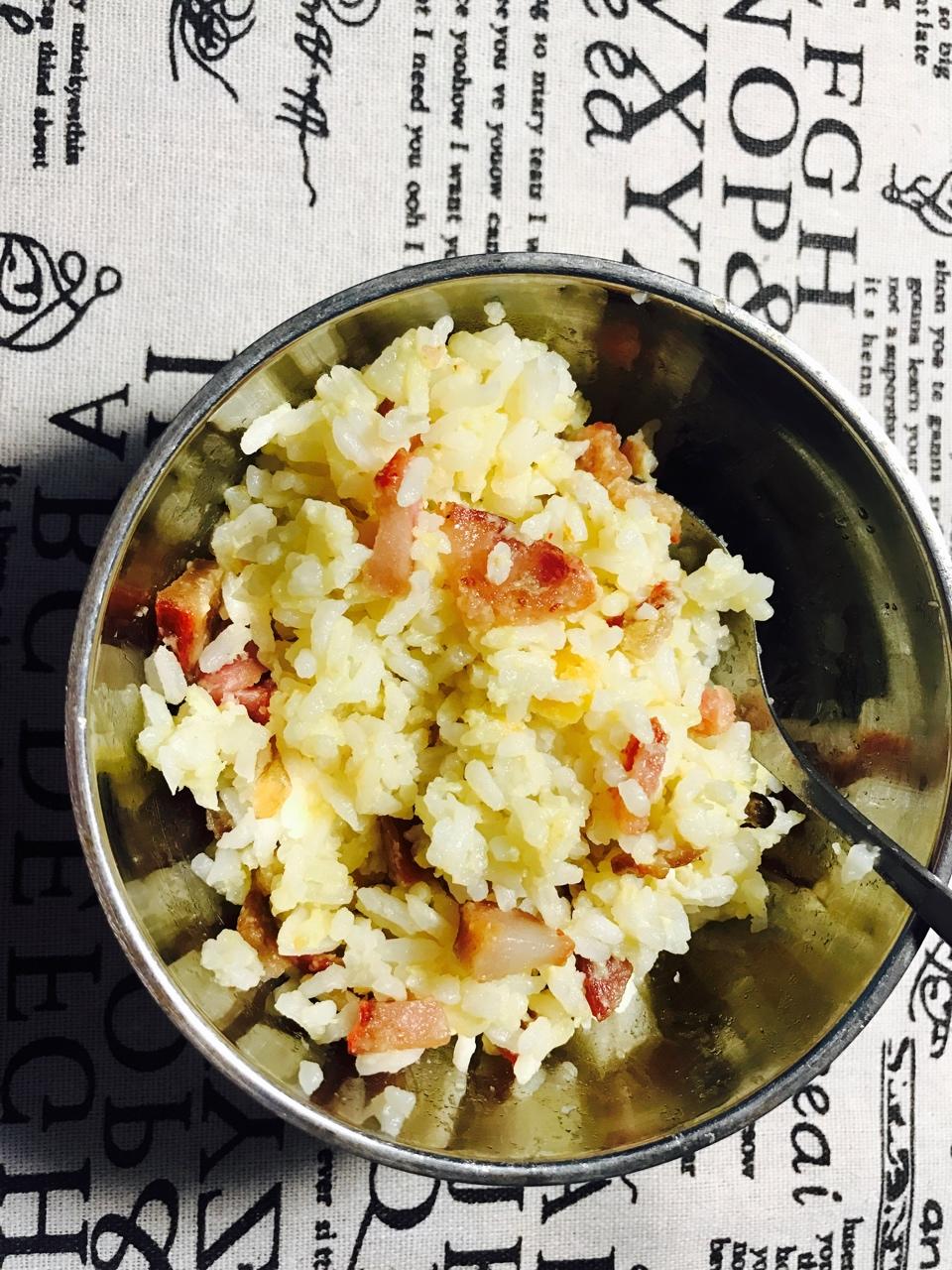 粒粒黄金腊肠炒饭（简易版）