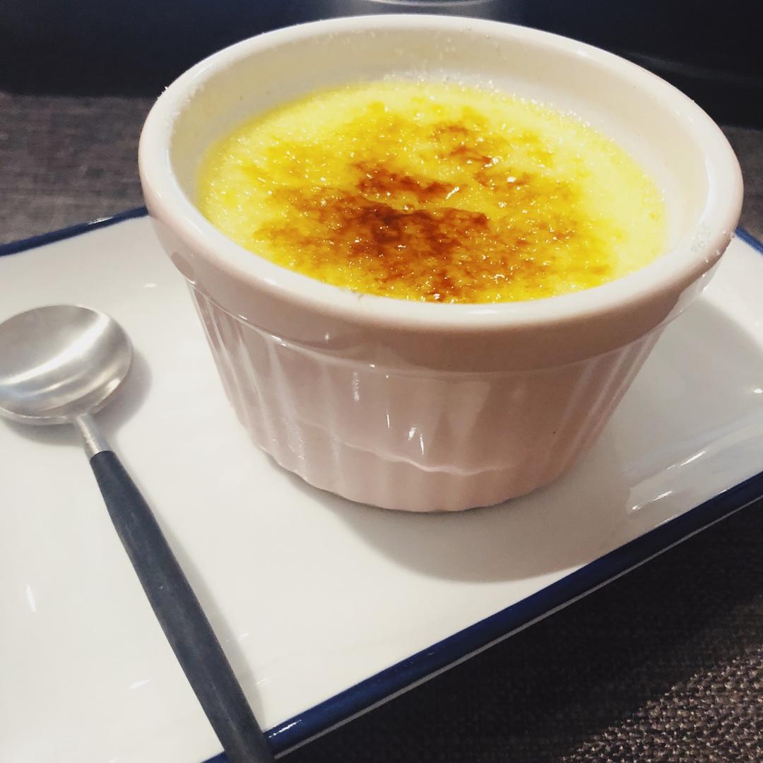 catherineoreo做的法式焦糖布丁cremebrulee