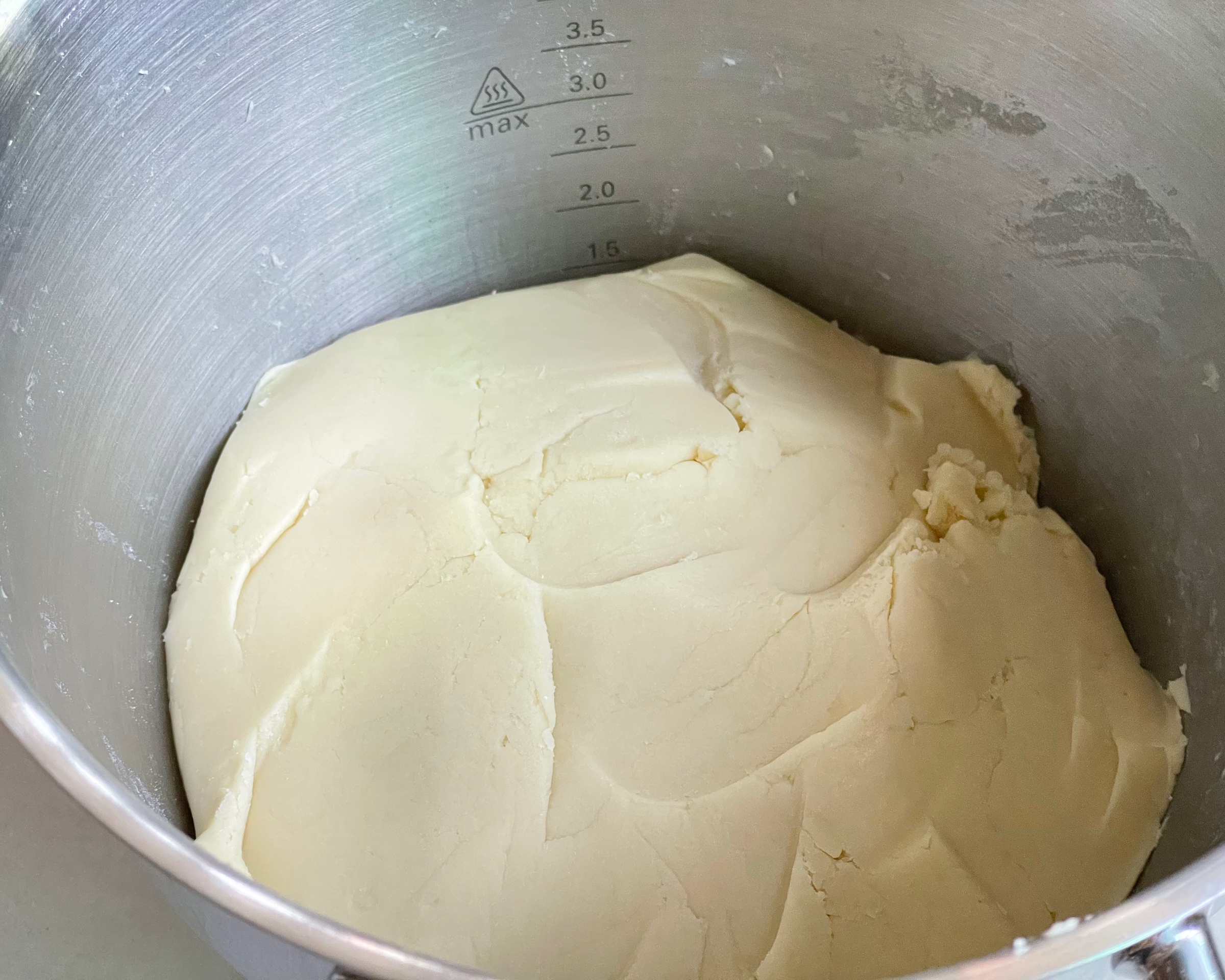 百变奶香冰沙馅——自制桃山皮月饼的做法 步骤8