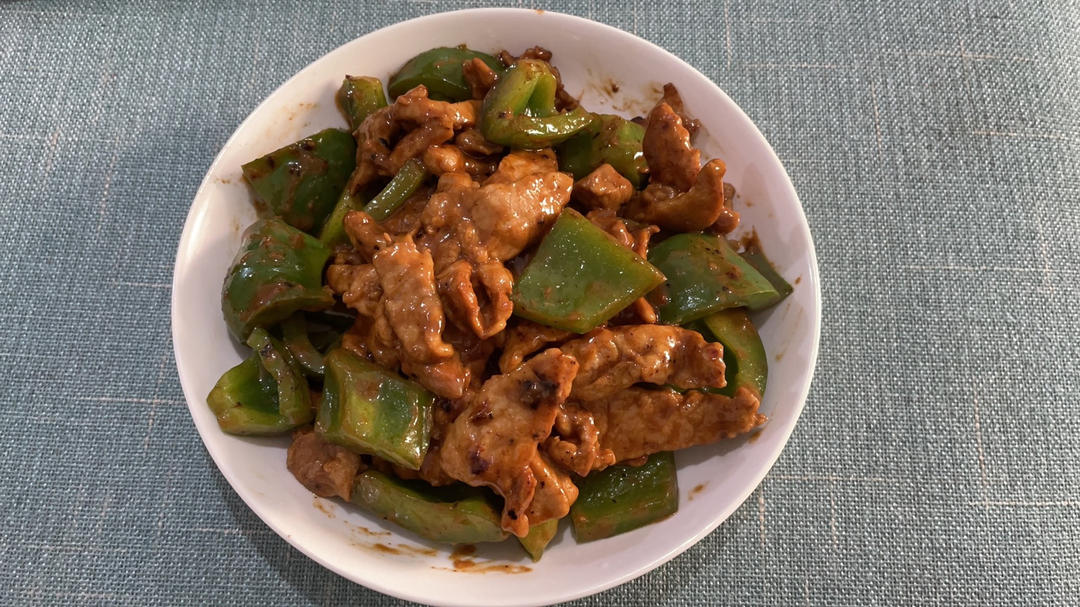下饭神器👉青椒炒肉